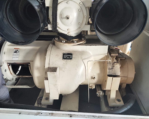 登?？諌簷C(jī)主機(jī)機(jī)頭大修